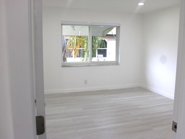 887 North Drive A, Delray Beach FL 33445