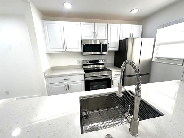 887 North Drive A, Delray Beach FL 33445