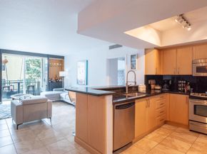 403 S Sapodilla Avenue 207, West Palm Beach FL 33401