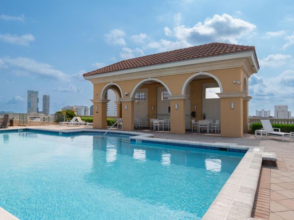 403 S Sapodilla Avenue 207, West Palm Beach FL 33401