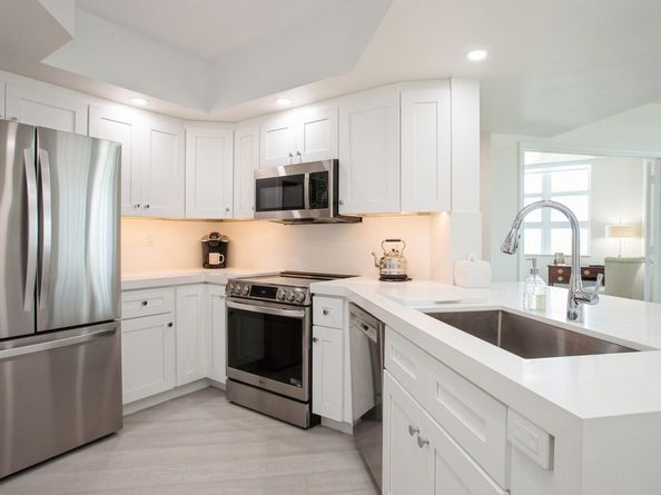 403 S Sapodilla Avenue 604, West Palm Beach FL 33401