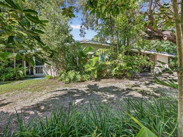 11620 SW 69th Court, Pinecrest FL 33156