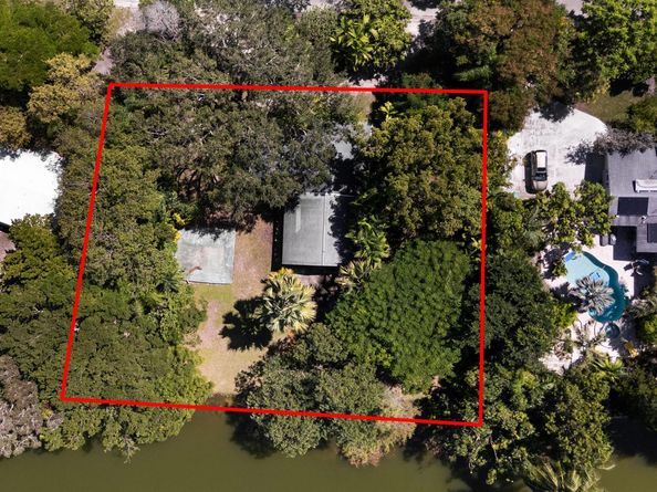 11620 SW 69th Court, Pinecrest FL 33156