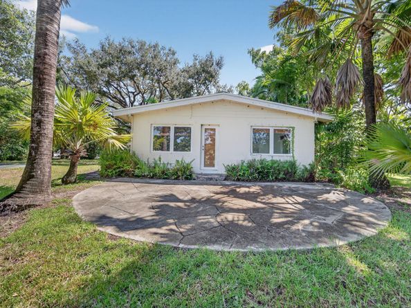 11620 SW 69th Court, Pinecrest FL 33156