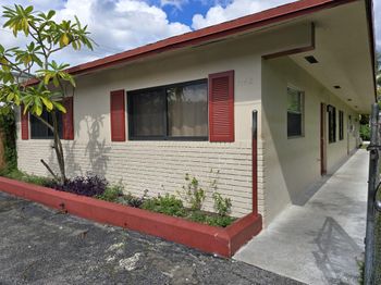 1142 NW 6th Ave