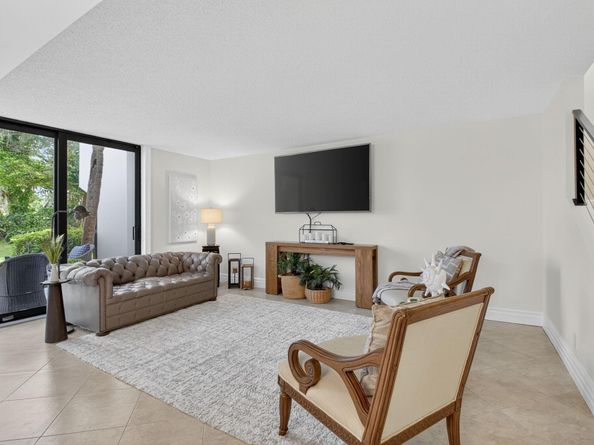 3802 Bridgewood Dr 3802, Boca Raton FL 33434
