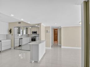 301 Lake Shore Drive 711, Lake Park FL 33403