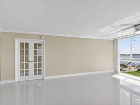 301 Lake Shore Drive 711, Lake Park FL 33403