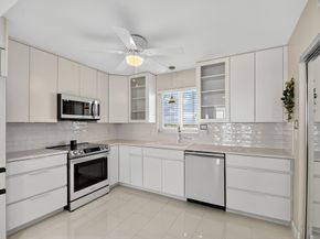 301 Lake Shore Drive 711, Lake Park FL 33403