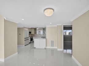 301 Lake Shore Drive 711, Lake Park FL 33403