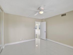 301 Lake Shore Drive 711, Lake Park FL 33403