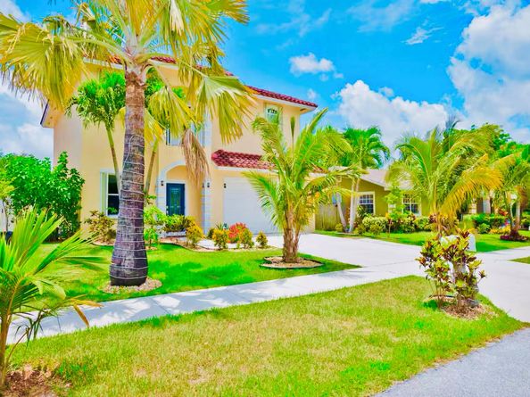 420 SW 1st Avenue, Boynton Beach FL 33435