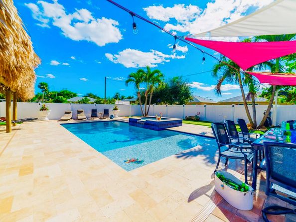 420 SW 1st Avenue, Boynton Beach FL 33435