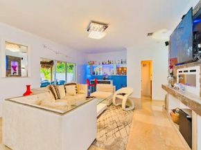 420 SW 1st Avenue, Boynton Beach FL 33435