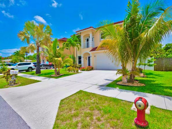 420 SW 1st Avenue, Boynton Beach FL 33435