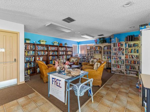 33 Copper Pod Court 33, Royal Palm Beach FL 33411