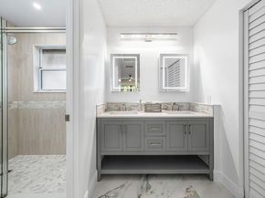 33 Copper Pod Court 33, Royal Palm Beach FL 33411
