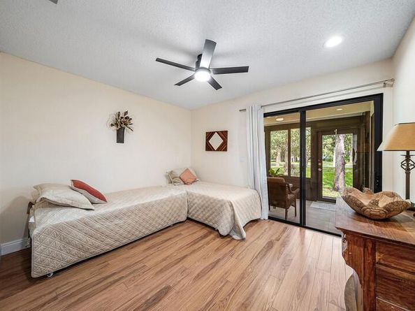 33 Copper Pod Court 33, Royal Palm Beach FL 33411