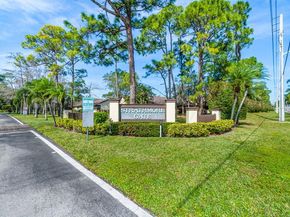 33 Copper Pod Court 33, Royal Palm Beach FL 33411