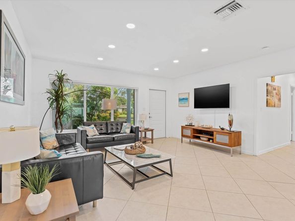 919 NE 26th Avenue, Pompano Beach FL 33062