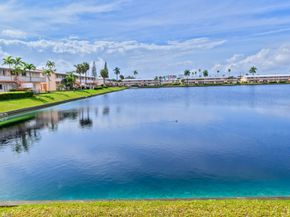 1000 SW 10th Ave P4, Hallandale Beach FL 33009