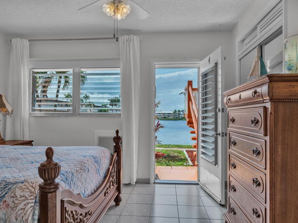 1000 SW 10th Ave P4, Hallandale Beach FL 33009