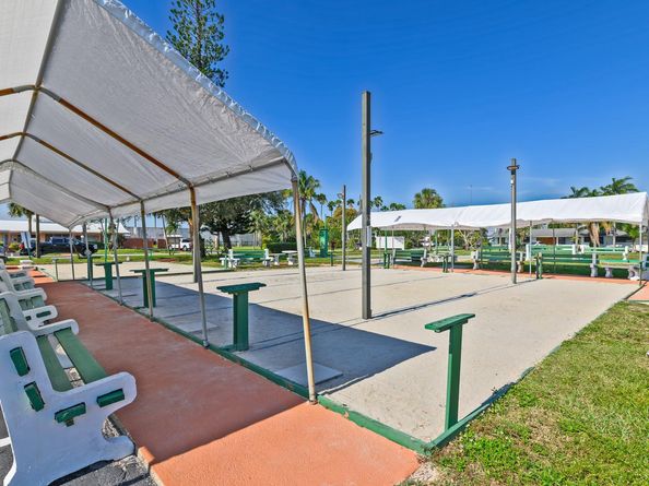 1000 SW 10th Ave P4, Hallandale Beach FL 33009