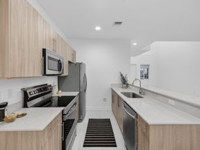 737 SE 1st Ct 737, Pompano Beach FL 33060