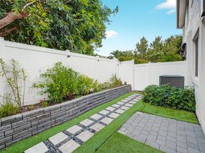 737 SE 1st Ct 737, Pompano Beach FL 33060