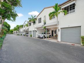 737 SE 1st Ct 737, Pompano Beach FL 33060