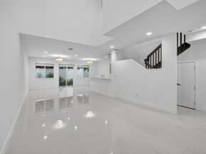 737 SE 1st Ct 737, Pompano Beach FL 33060