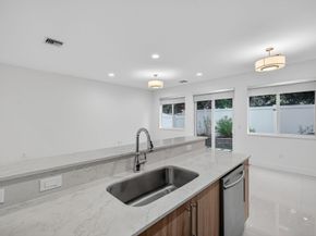 737 SE 1st Ct 737, Pompano Beach FL 33060