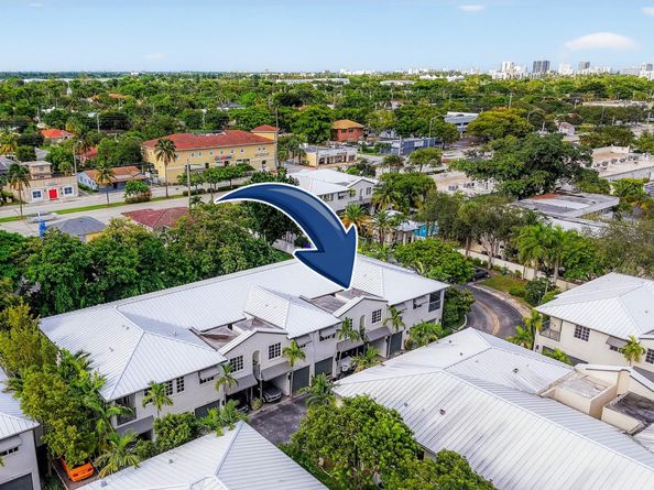737 SE 1st Ct 737, Pompano Beach FL 33060
