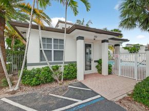 737 SE 1st Ct 737, Pompano Beach FL 33060