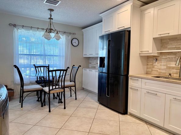 1720 NW 20th Avenue 204, Delray Beach FL 33445