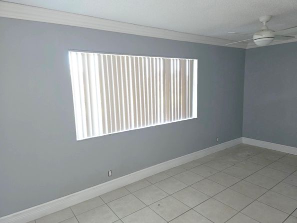 3300 Springdale Boulevard 318, Palm Springs FL 33461