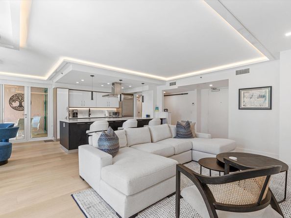 120 SE 5th Avenue 221, Boca Raton FL 33432