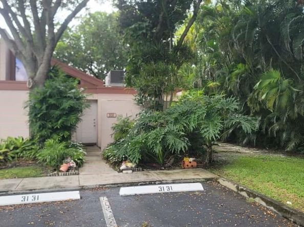 3131 NW 85th Ave, Sunrise FL 33351