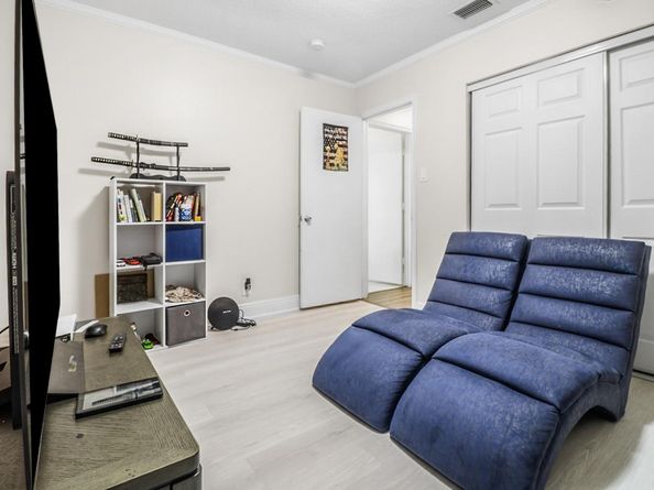 7480 NW 13th Ct, Plantation FL 33313