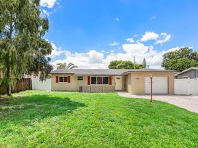 5811 SW 53rd Terrace, Davie FL 33314