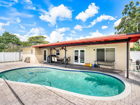 5811 SW 53rd Terrace, Davie FL 33314