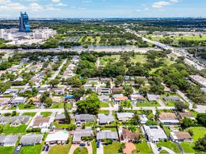 5811 SW 53rd Terrace, Davie FL 33314