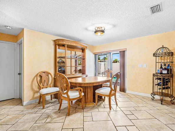 5811 SW 53rd Terrace, Davie FL 33314
