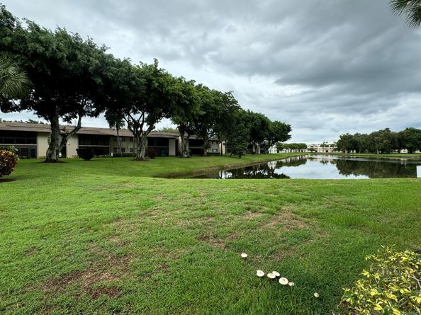 15488 Lakes Of Delray Boulevard 207, Delray Beach FL 33484