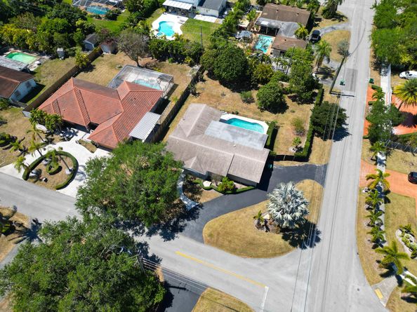 17400 SW 92nd Court, Palmetto Bay FL 33157