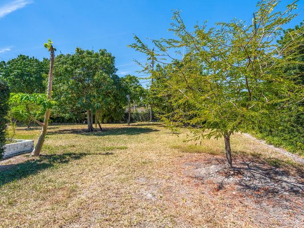 17400 SW 92nd Court, Palmetto Bay FL 33157