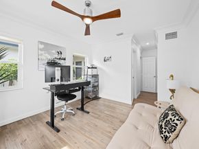 1711 Bayview Dr, Fort Lauderdale FL 33305