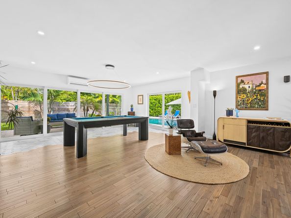 1711 Bayview Dr, Fort Lauderdale FL 33305
