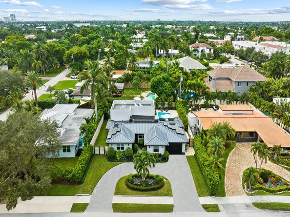 1711 Bayview Dr, Fort Lauderdale FL 33305
