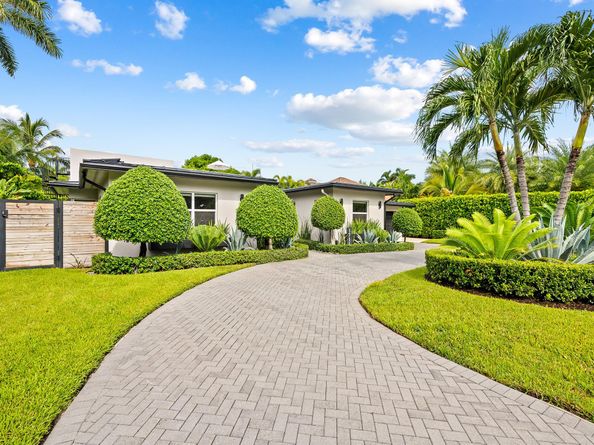 1711 Bayview Dr, Fort Lauderdale FL 33305